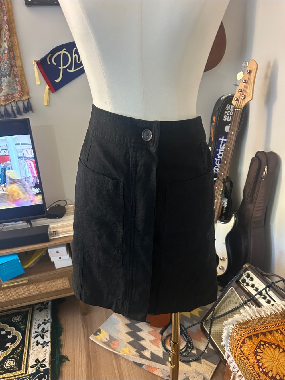 Banana Republic Linen Black A-Line Mini Skirt with Front Pockets